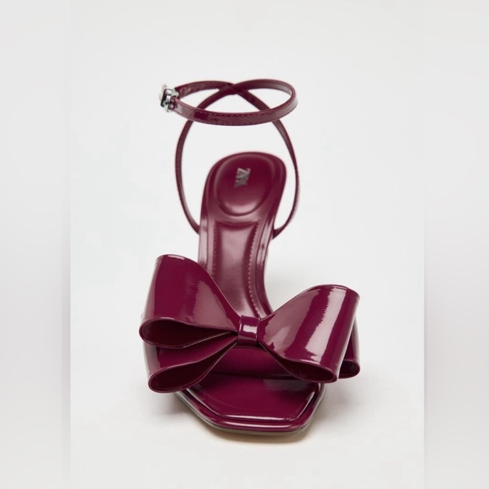 Zara Burgundy Patent Effect Bow Sandals Size 8 NWT